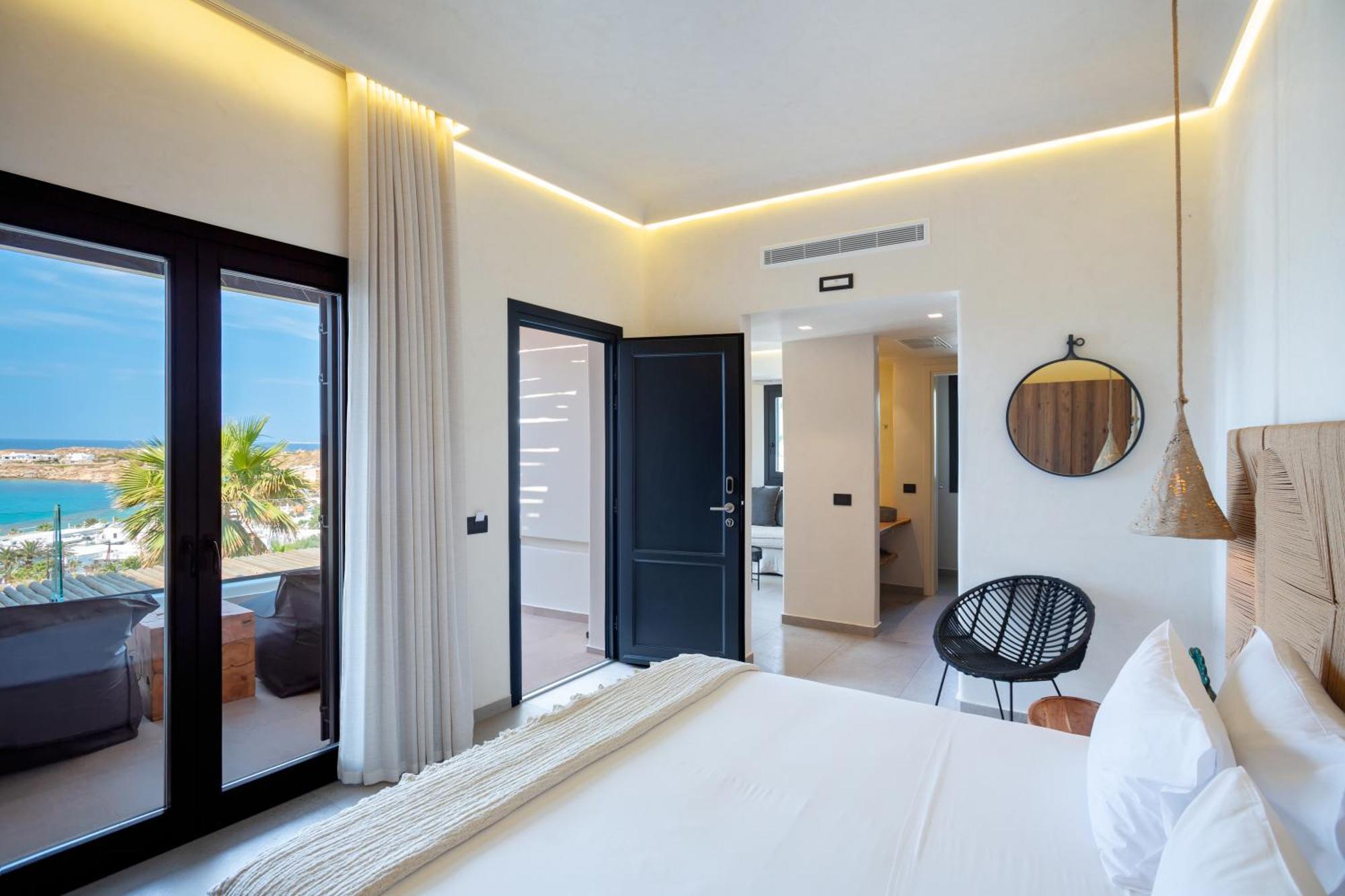 Tropicana Hotel , Suites & Villas Mykonos Paradise Beach  Quarto foto