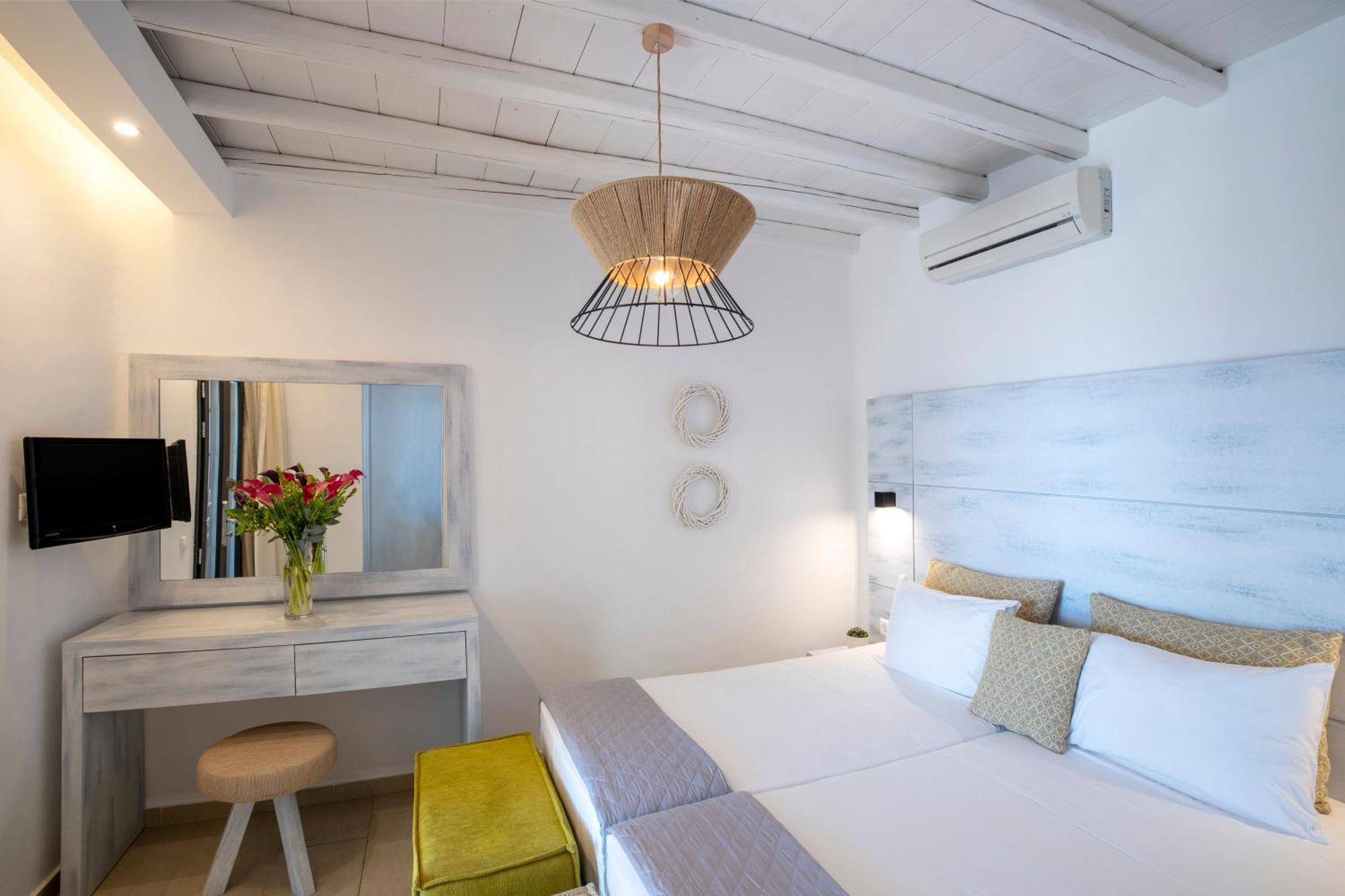 Tropicana Hotel , Suites & Villas Mykonos Paradise Beach  Quarto foto